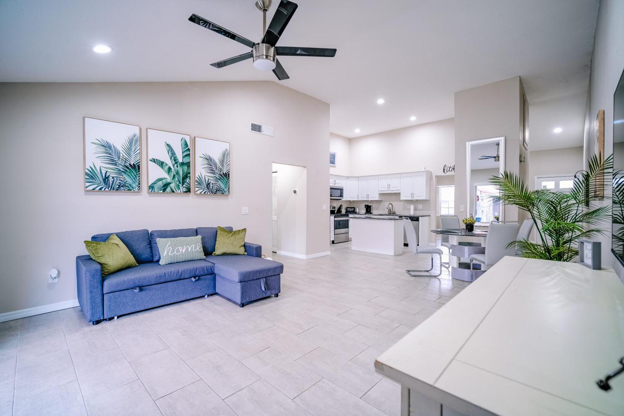 Вилла Charm Retreat Modern Haven In Great Location Лутц Экстерьер фото